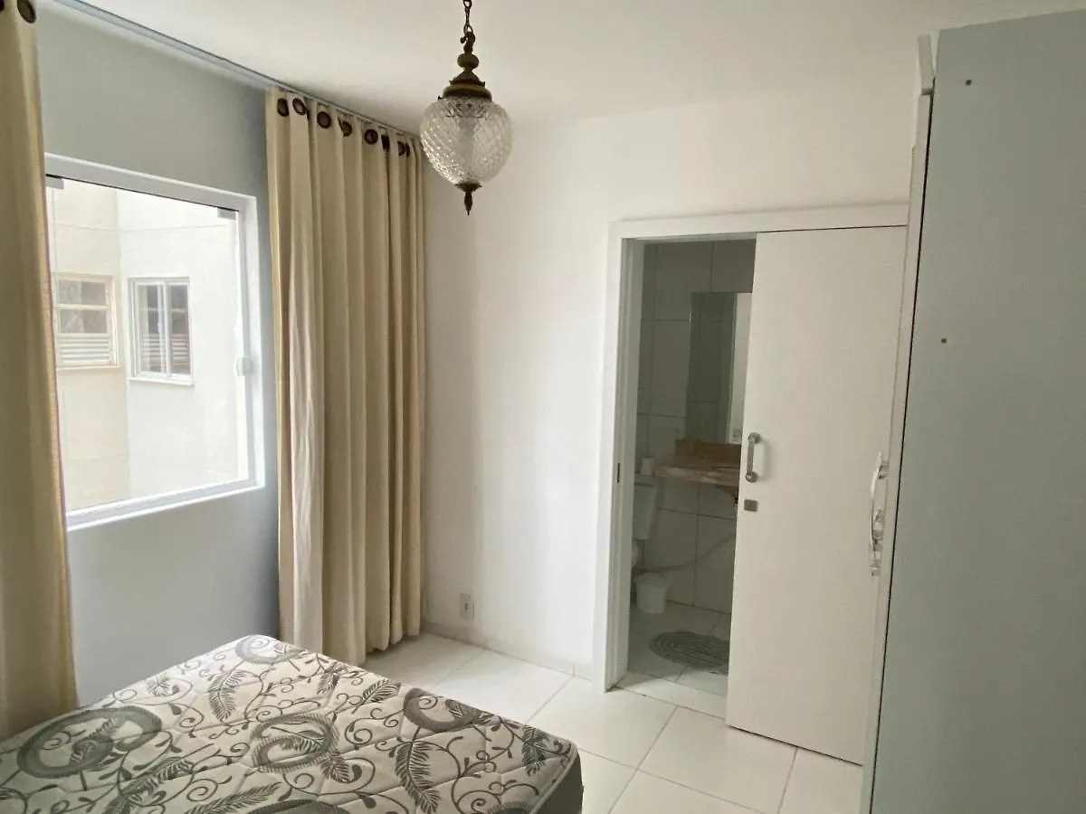 Ótimo Apto 2 quartos, Av. Brasil, de frente, quadra mar. Balneário Camboriú 0*,